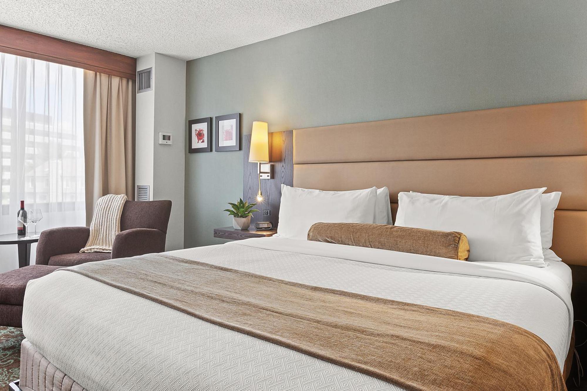 The Armon Stamford Hotel & Conference Center エクステリア 写真